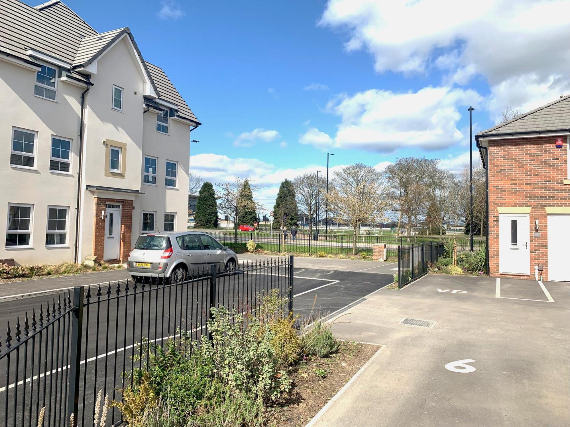 Home Crowd Luxury Apartments Doncaster Exterior foto